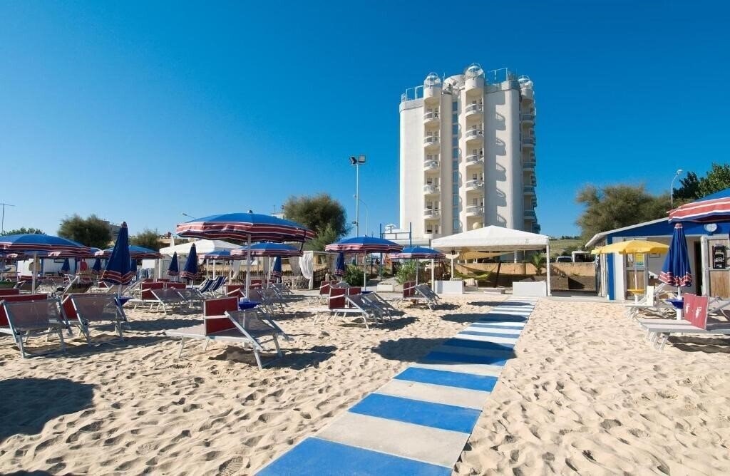 Отель Nuovo Diana (Senigallia) 3*