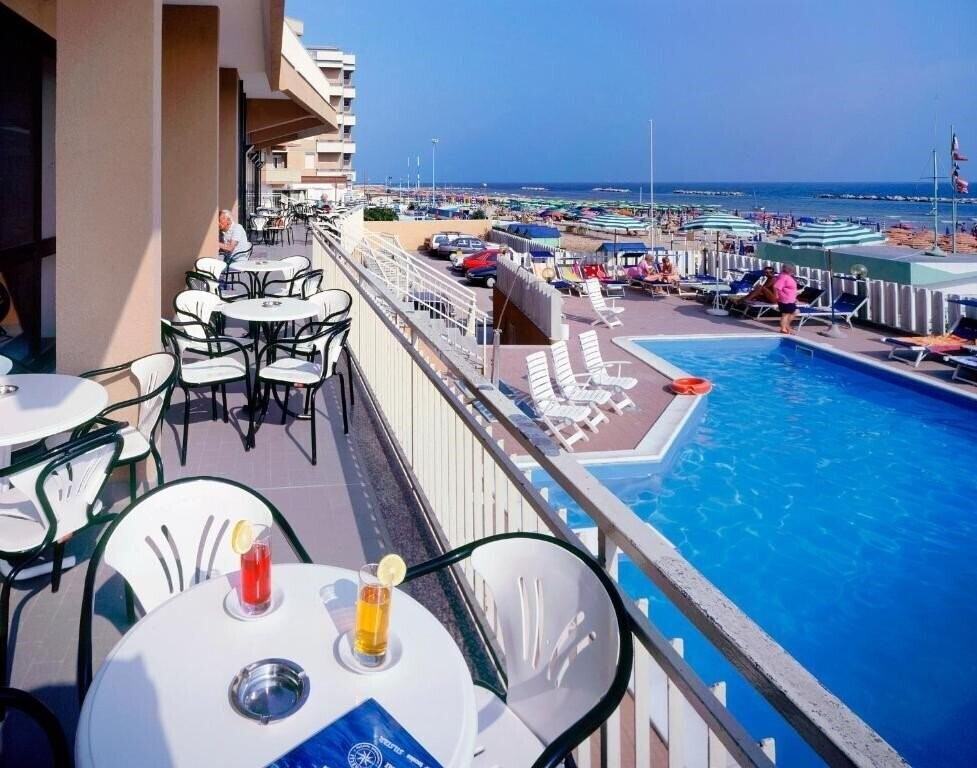 Картинка Astoria Hotel (Pesaro) 3*