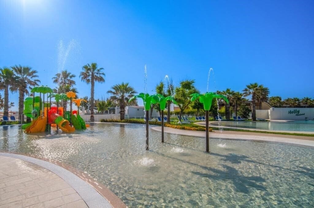 Картинка Holiday Family Village (Porto Sant Elpidio) 4*