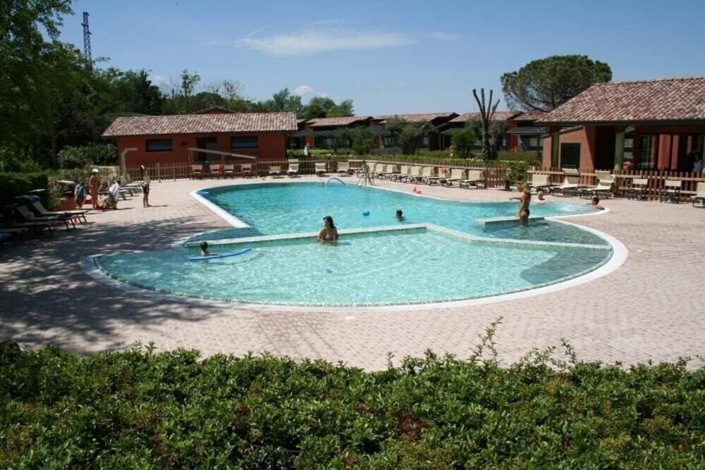 Фото Due Ponti Village 3*