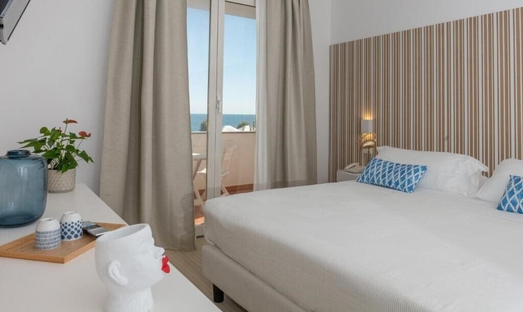 Фото Hotel Mia 3*
