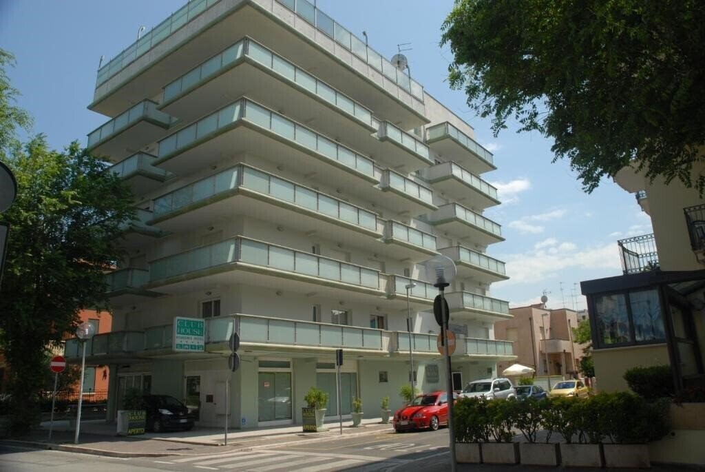 Отель Residence Hotel Club House 4*