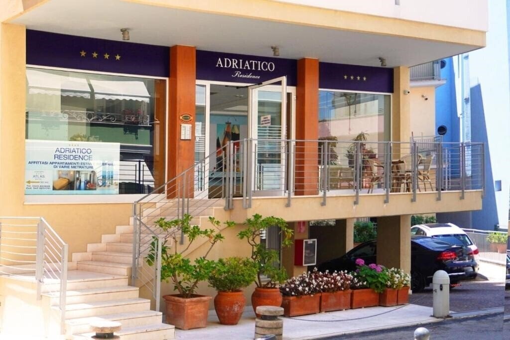 Готель Residence Adriatico Gabicce Mare 4*