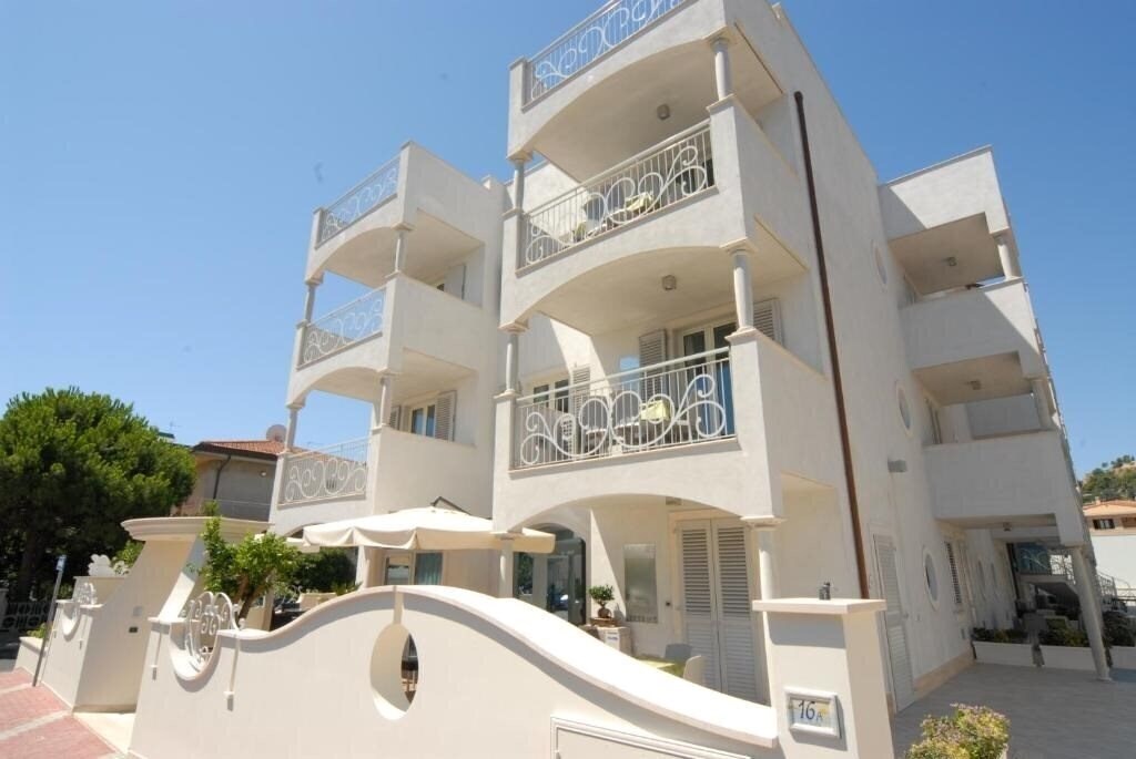 Готель Residence Costa Smeralda (Grottammare) 3*