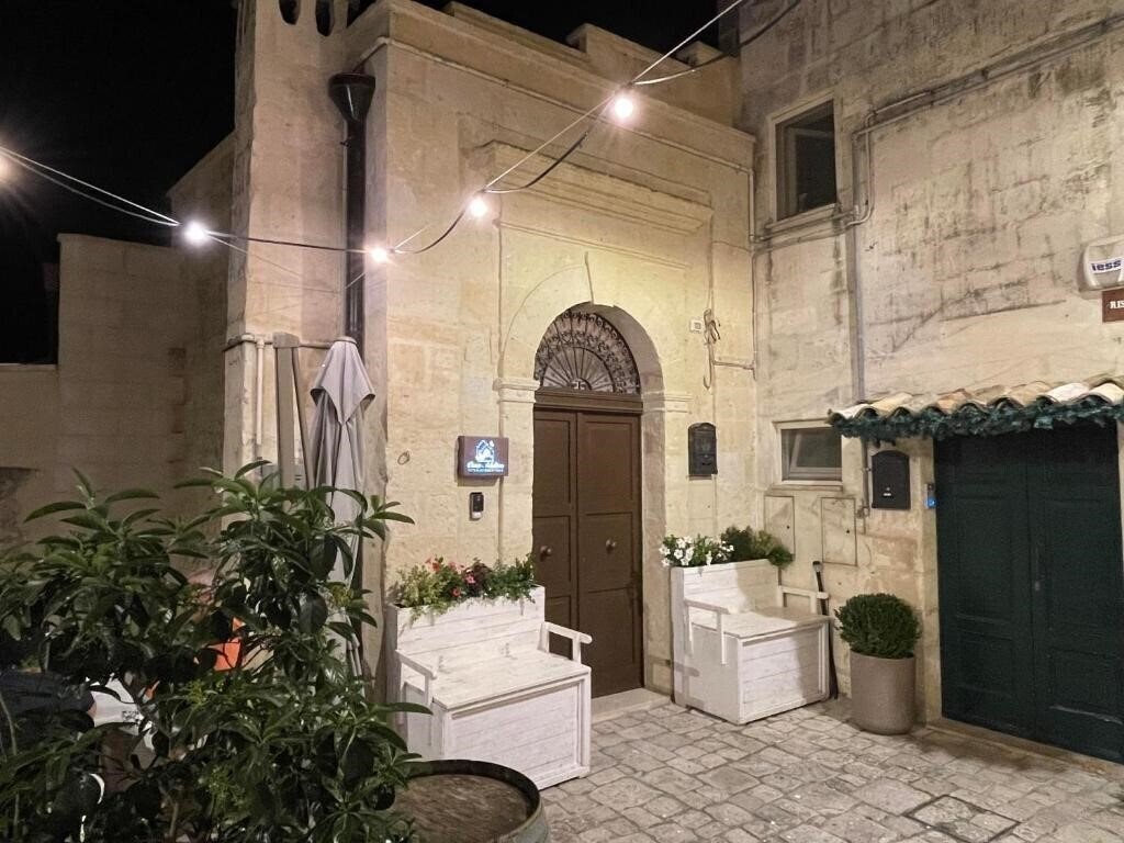 Готель Casa Adelina nel Centro dei Sassi 3*
