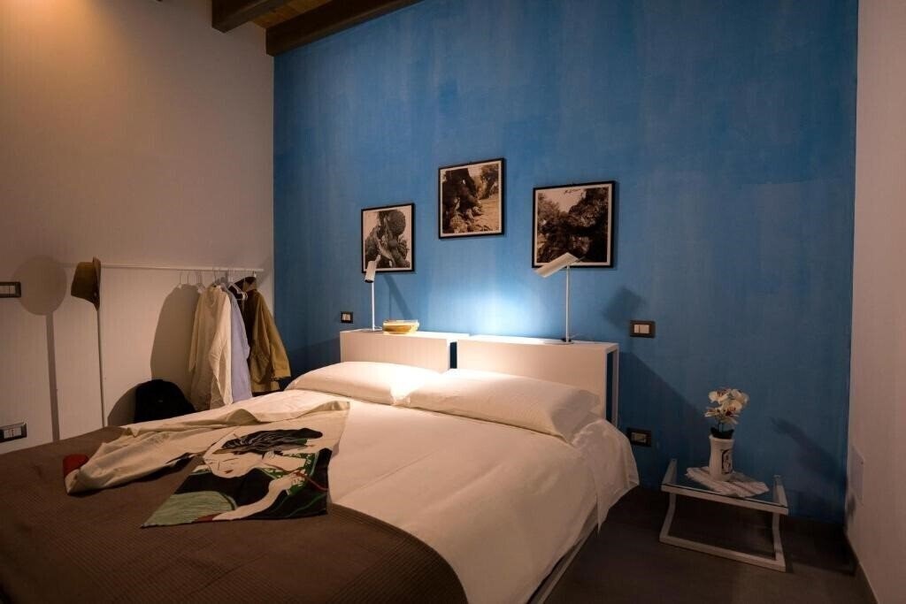 Фото La Casa di Raffaele 3*
