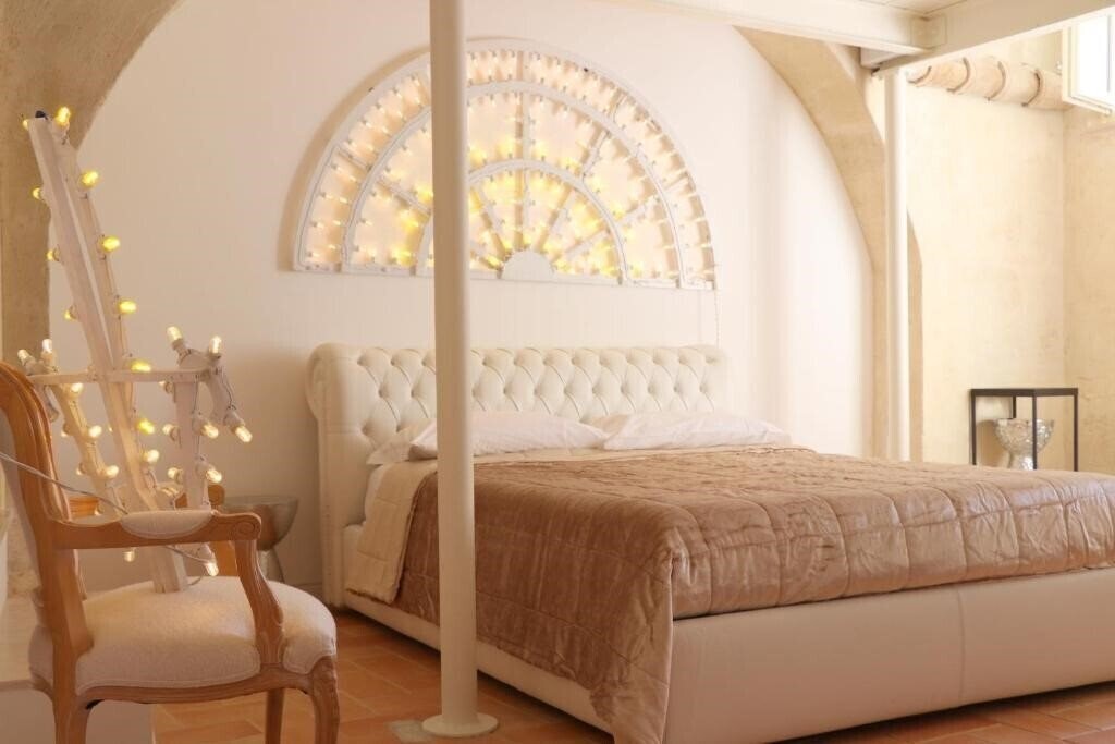 Отель Le Luminarie Sassi 4*