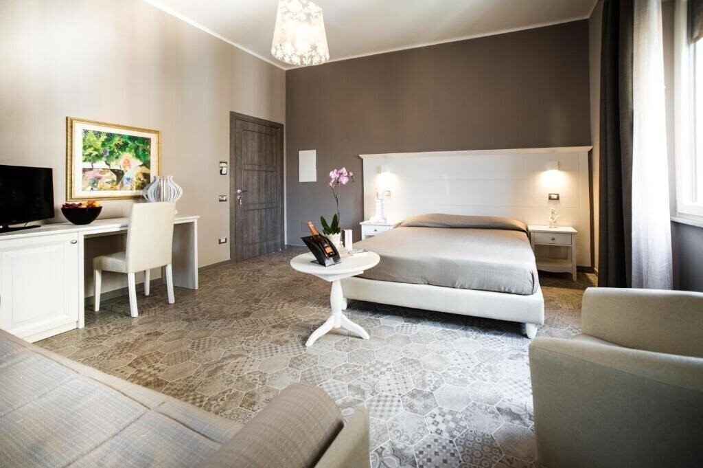 Готель Residenza del Corso 3*