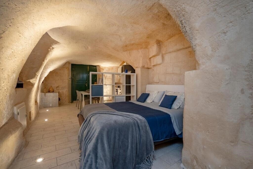 Отель La Grotta di Lulu 3*
