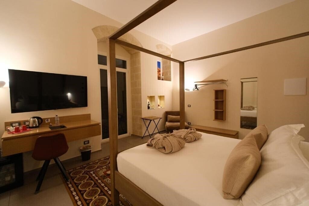Отель Meteoron Luxury Rooms 4*
