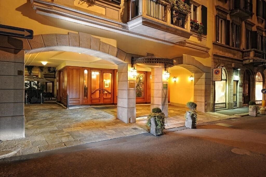 Картинка Manzoni 4*