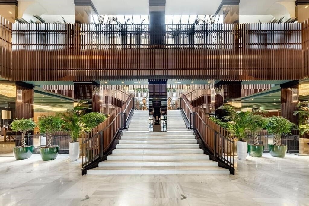 Фото Melia Milano 5*