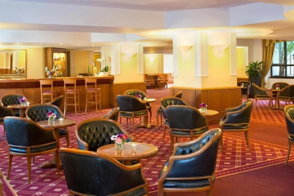 Фото Starhotel Business Palace 4*