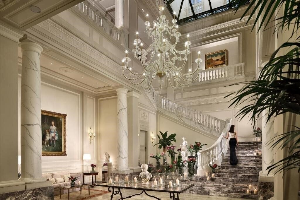 Отель Palazzo Parigi Hotel & Grand SPA 5*