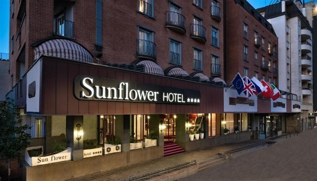 Готель Sunflower Hotel 4*