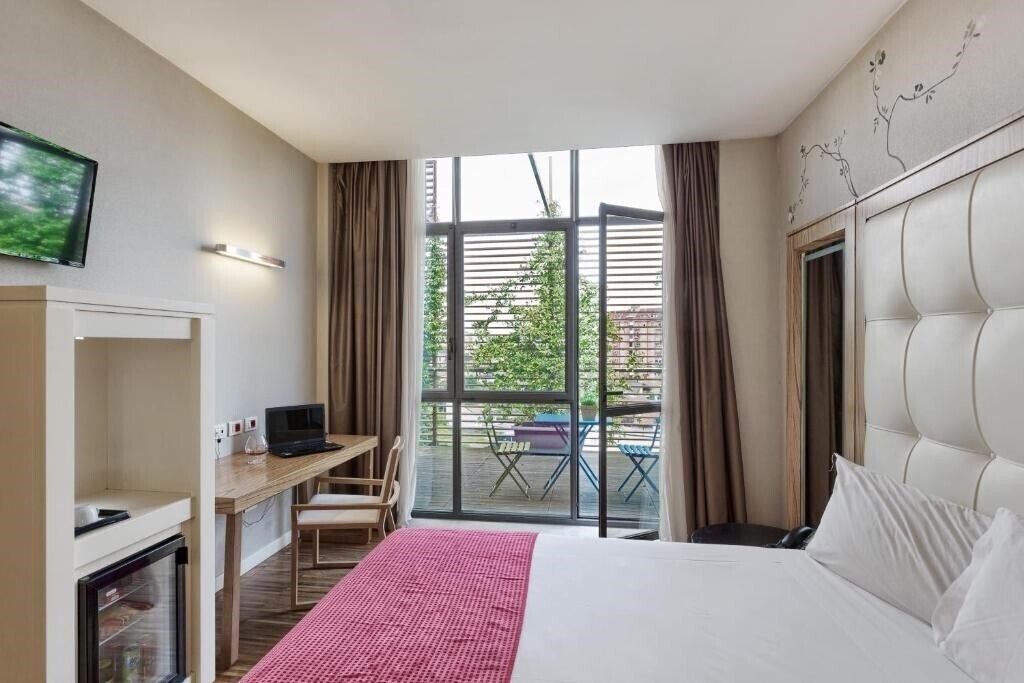 Изображение Italiana Hotels Milan Rho Fair 4*