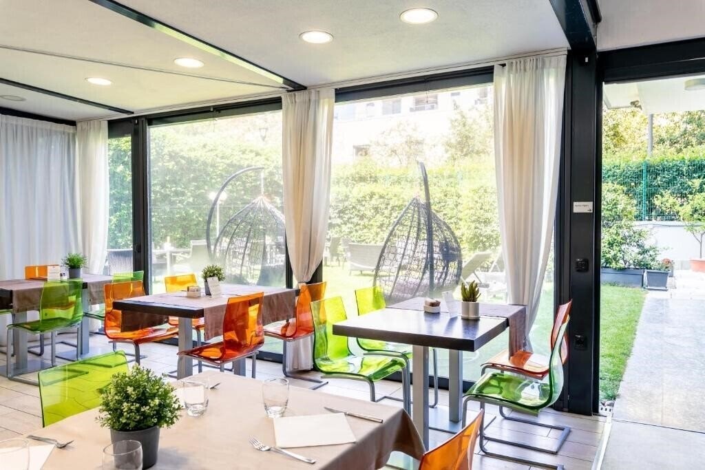 Готель Acca Palace 4*
