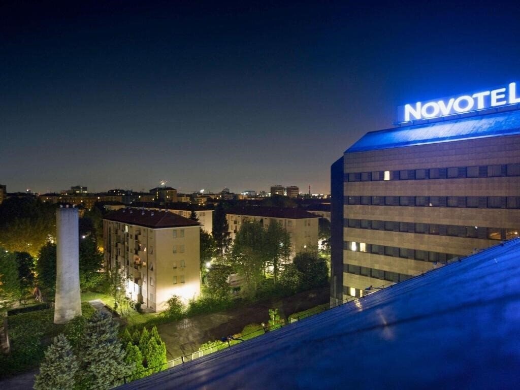 Готель Novotel Milan Nord Ca Granda 4*