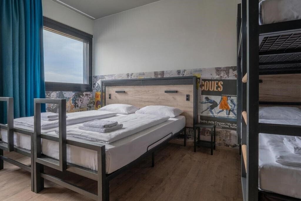 Отель a&o Hostel Milano Ca Granda 3*
