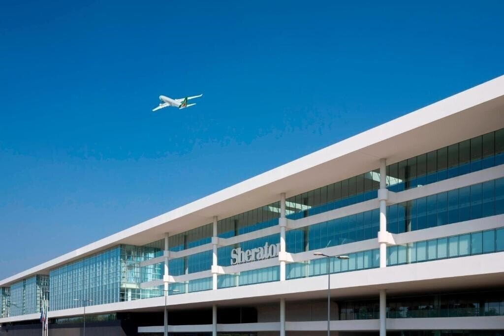 Отель Sheraton Milan Malpensa 4*