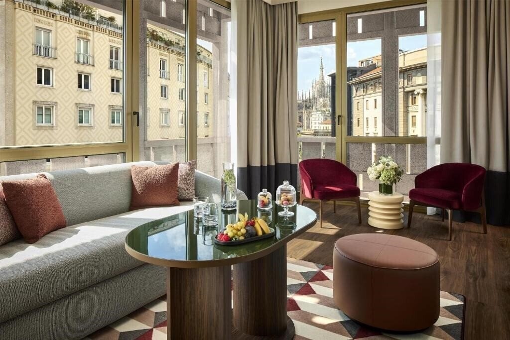 Готель NH Collection Milano President 5*