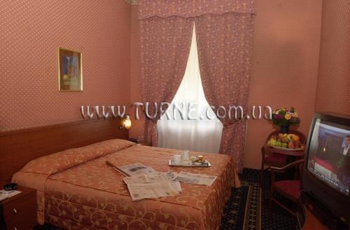 Готель Cervo 3*