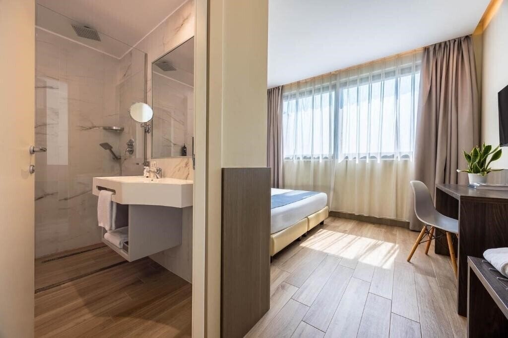 Фотография IH Hotel Milano St John 4*