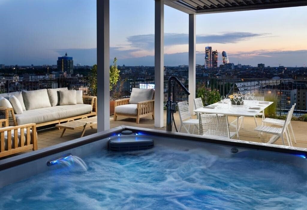 Фото Milano Verticale 4*