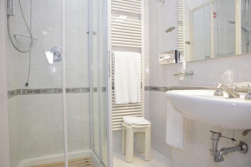 Картинка Bristol Hotel 4*