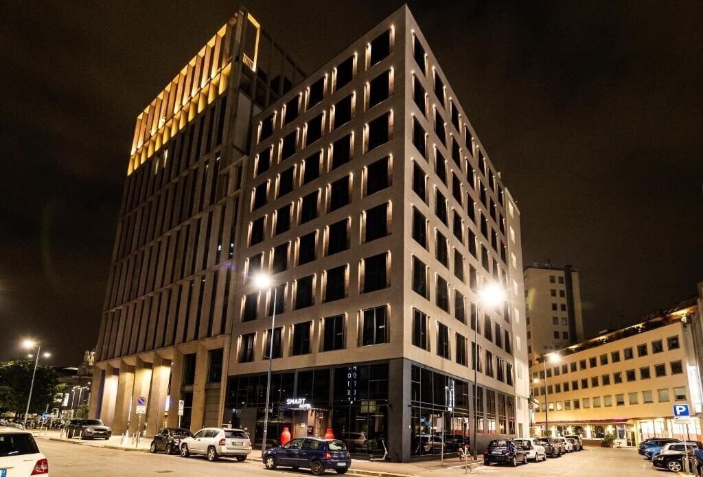 Отель Smart Milano Central Station 4*