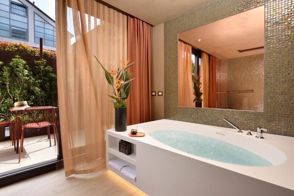 Фотографія Milan Suite 4*