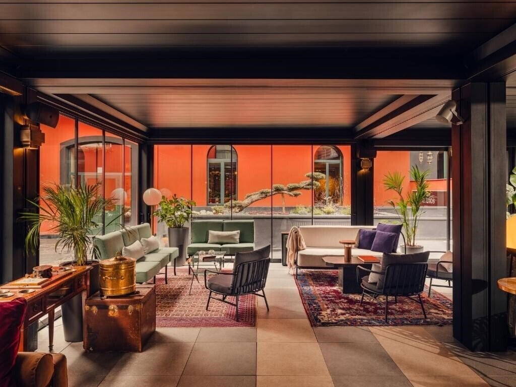 Отель Aethos Milan 5*