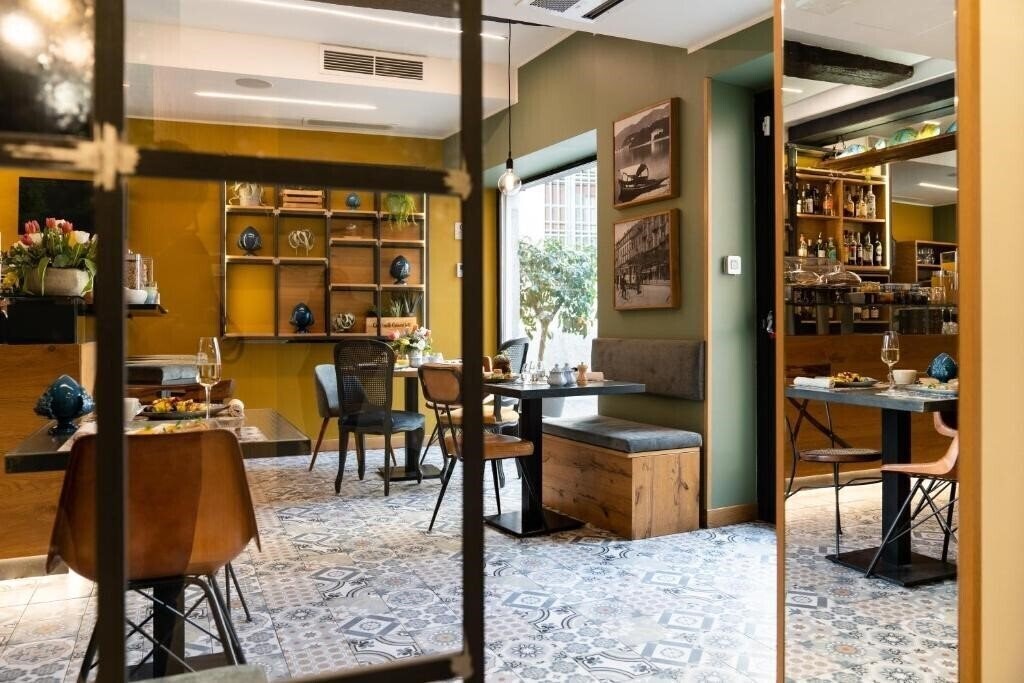 Фотографія Avenue Boutique Hotel Como 4*