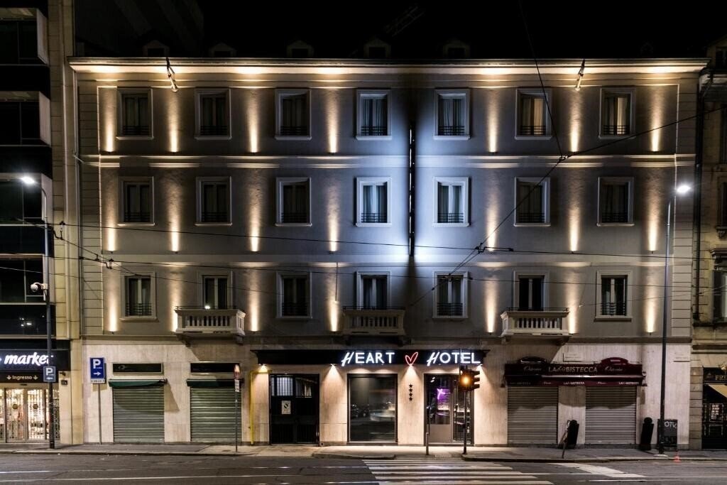 Готель Heart Hotel 4*