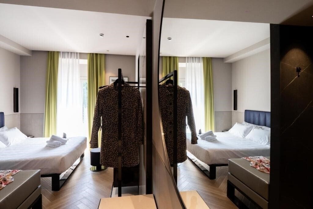 Фото Heart Hotel 4*