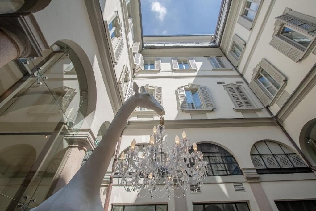 Отель Hotel Indigo Milan - Corso Monforte 4*