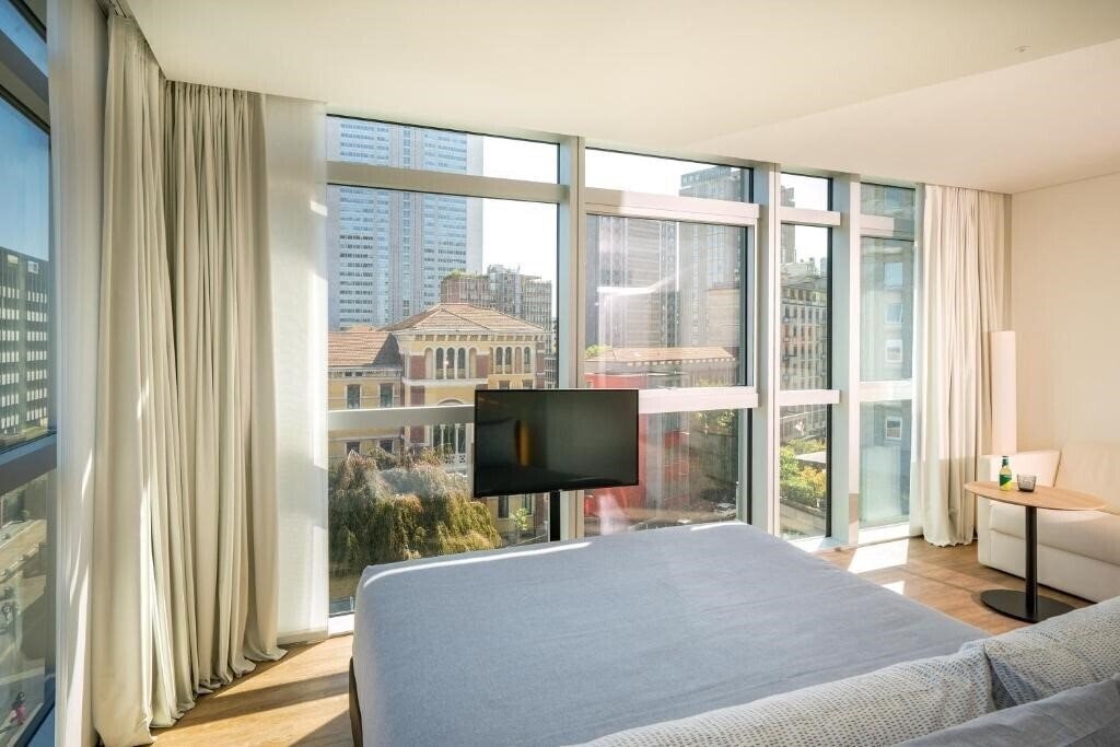 Фото Innside Milano Torre Galfa 4*