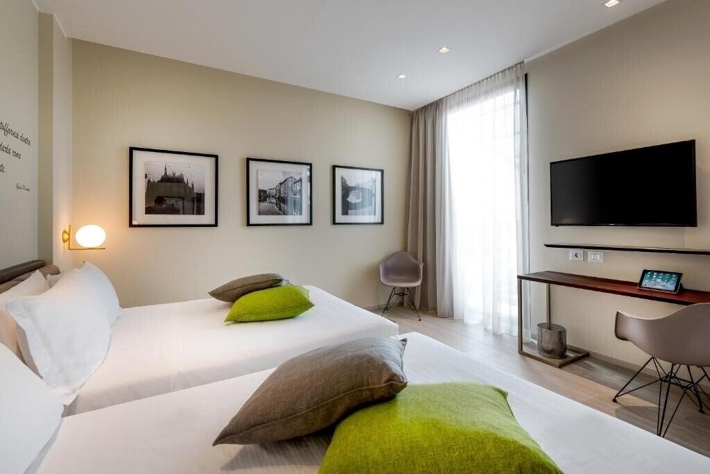 Фото Hotel Canada 3*