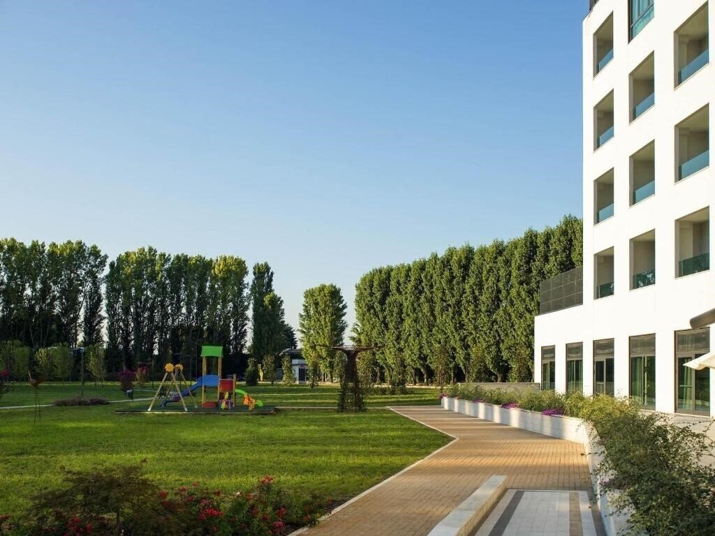 Картинка Ibis Styles Milano Est Settala 3*