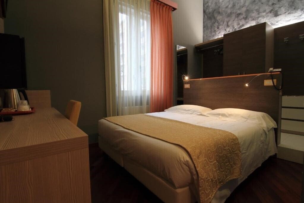 Фото Hotel Metro 3*