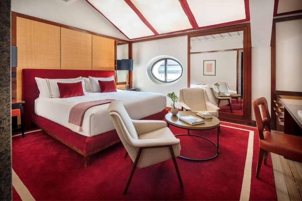 Фотографія Portrait Milano 5*