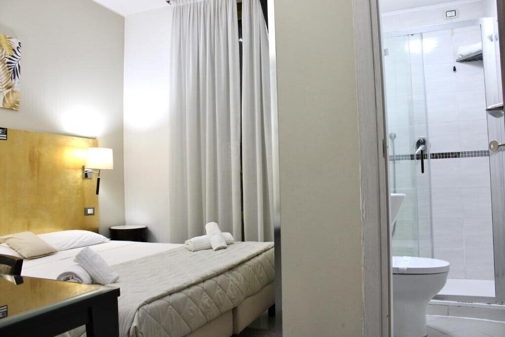 Фото Hotel Fiorella Milano 3*