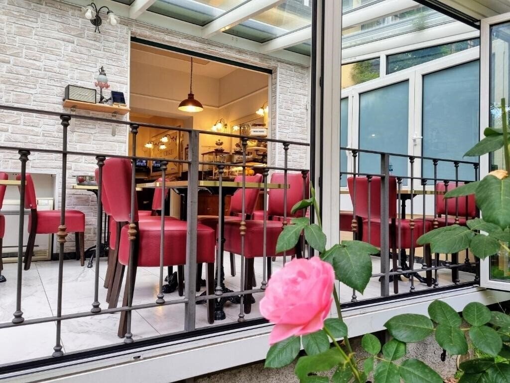 Фото Charly Hotel 3*