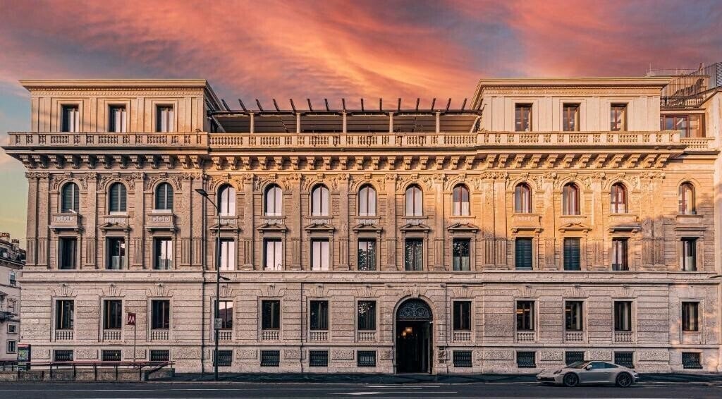 Отель Casa Cipriani Milano 5*