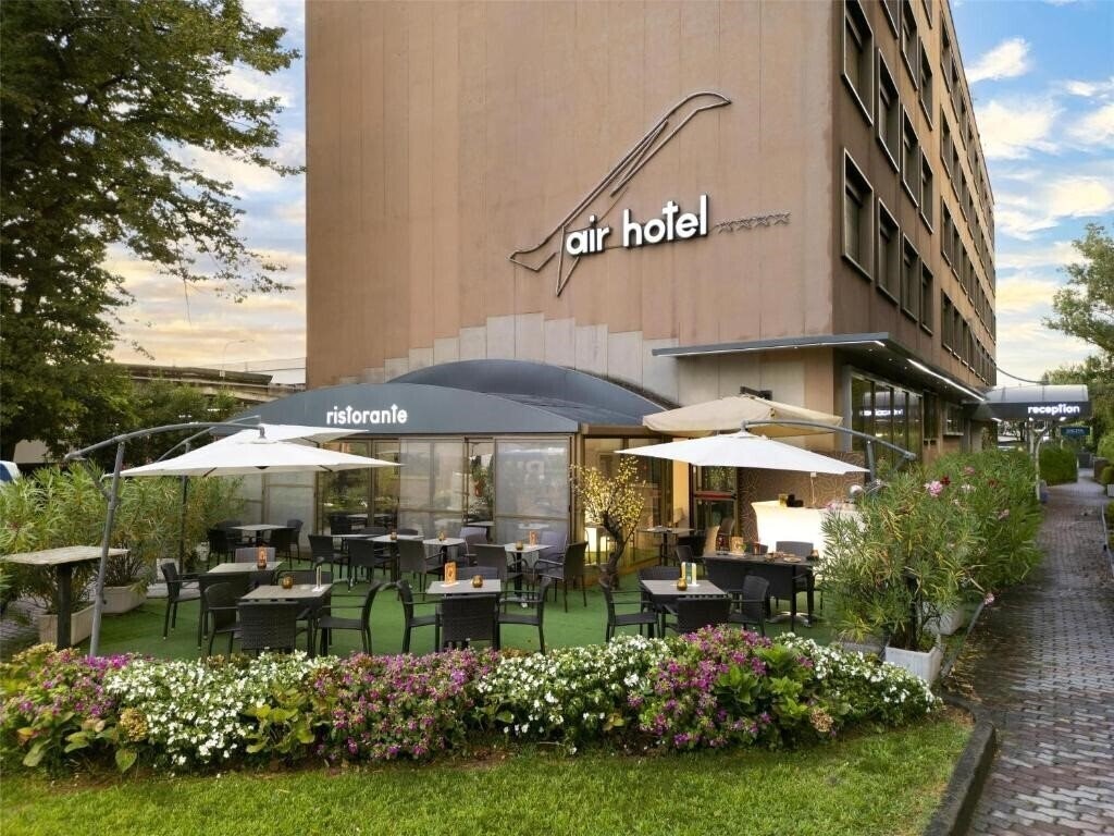 Отель Best Western Air Hotel Linate 4*