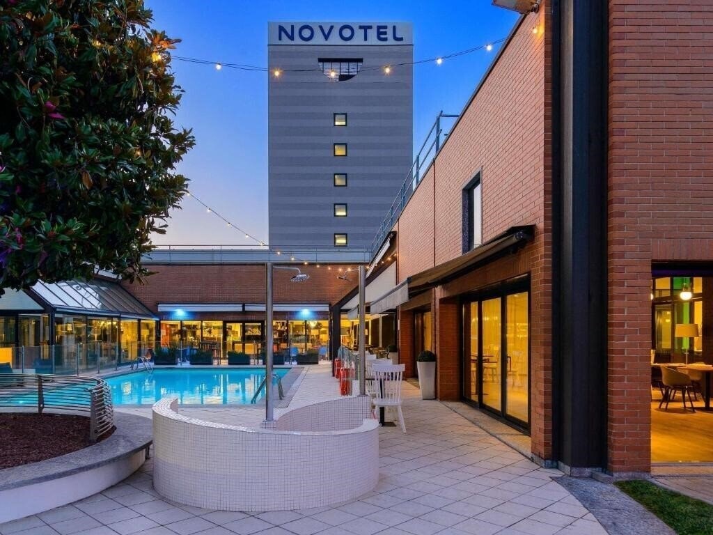 Готель Novotel Milano Linate Aeroporto 4*