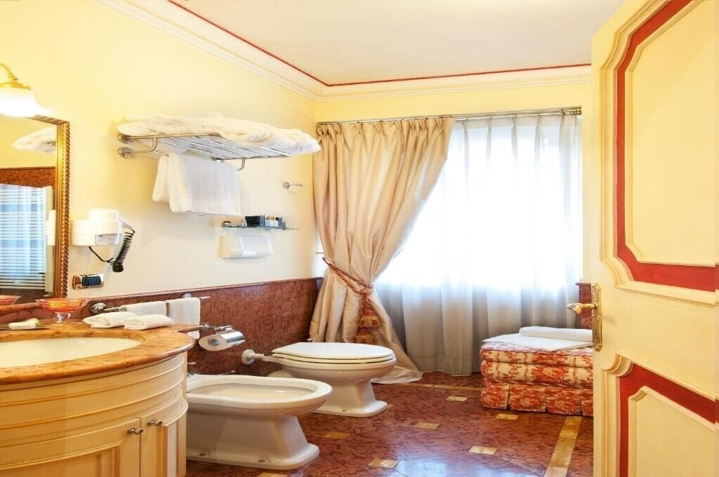 Готель Petit Palais Hotel De Charme 4*