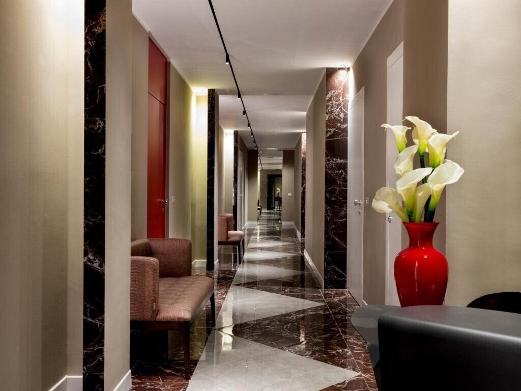 Фото 10 Keys Milano 4*