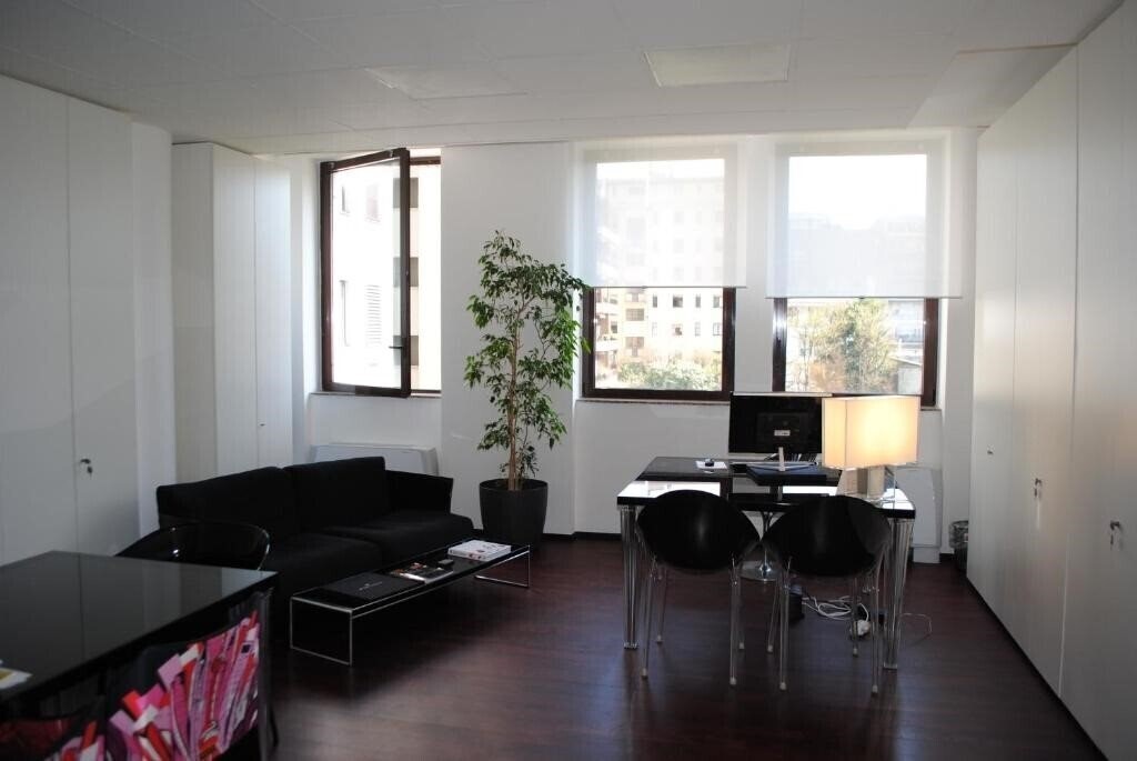Фотография 10 Keys Milano 4*