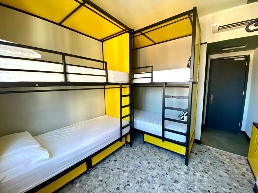 Фото Yellowsquare Milan (Adults Only) 2*